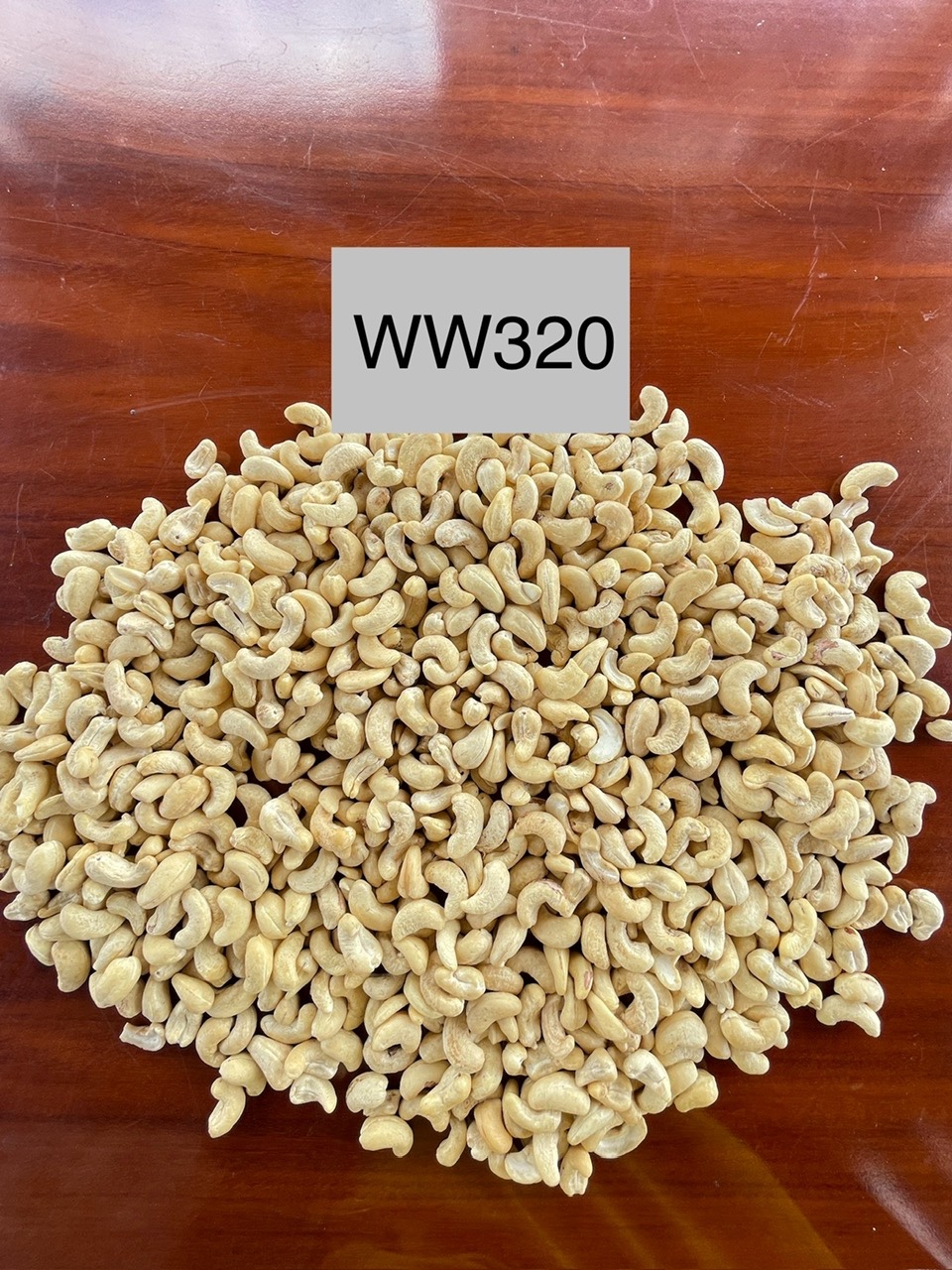 Cashew Kernels WW320